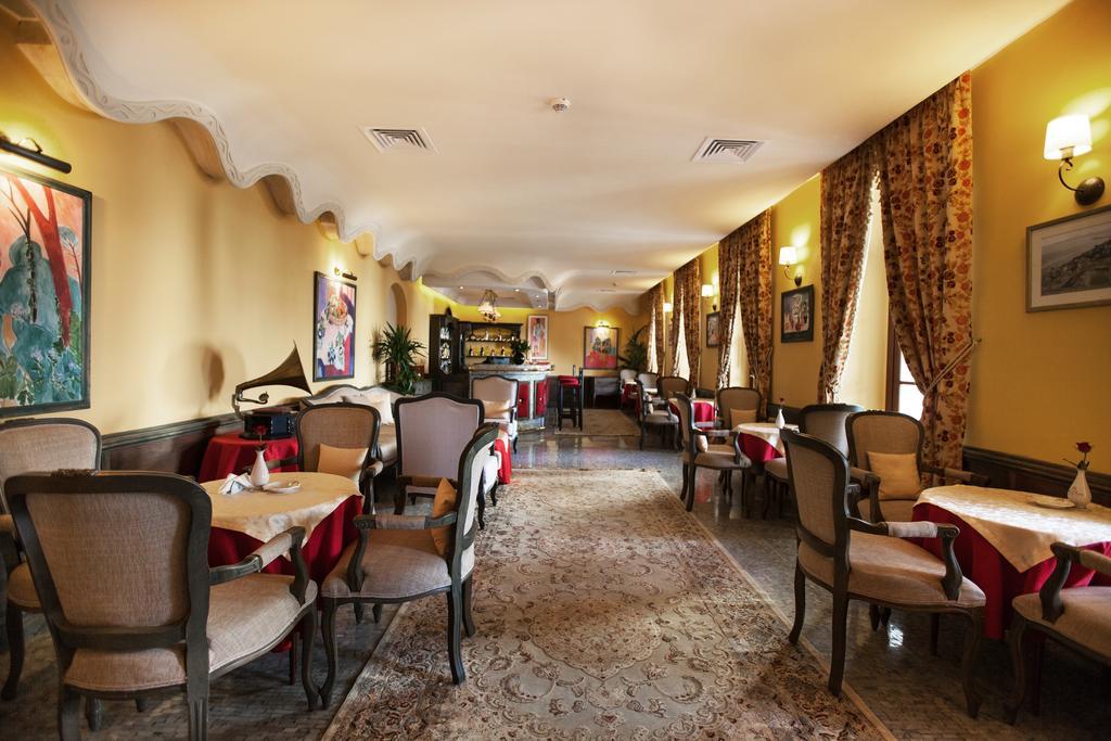 Grand Hotel Villa De France Tanger Exterior foto Restaurant