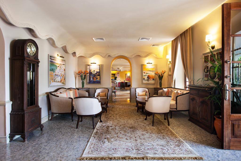 Grand Hotel Villa De France Tanger Exterior foto The lobby of the hotel