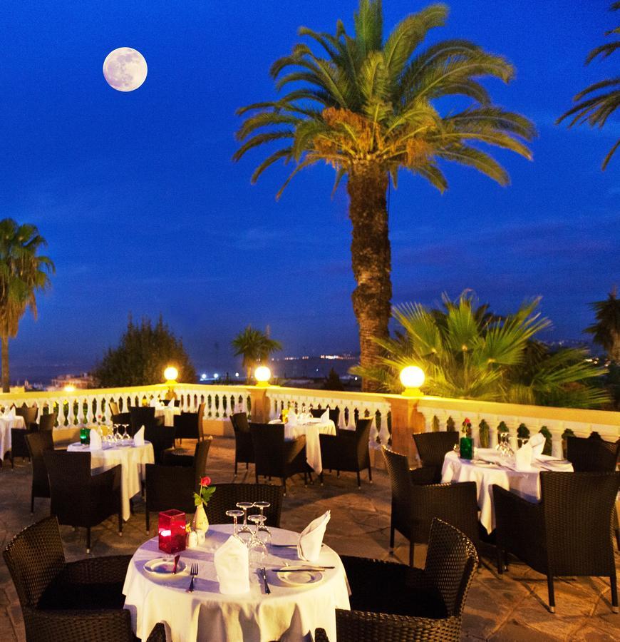 Grand Hotel Villa De France Tanger Exterior foto The hotel's restaurant