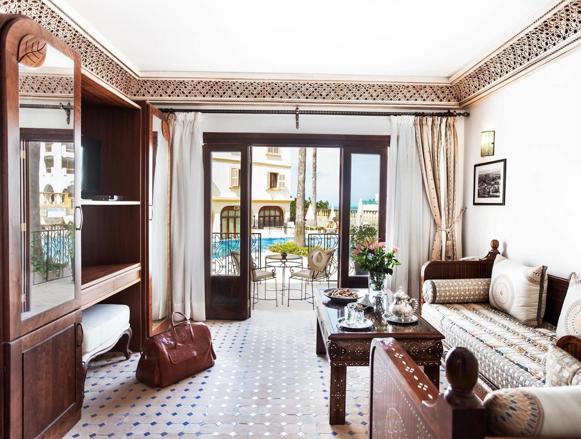 Grand Hotel Villa De France Tanger Exterior foto A suite at the hotel