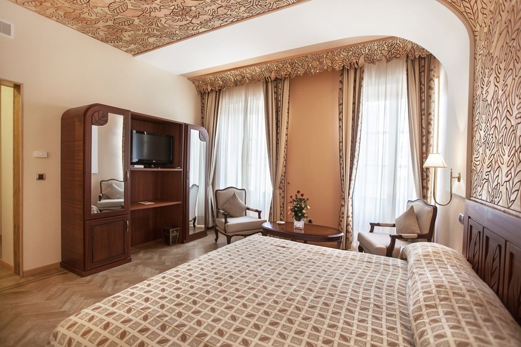 Grand Hotel Villa De France Tanger Exterior foto A room at the hotel